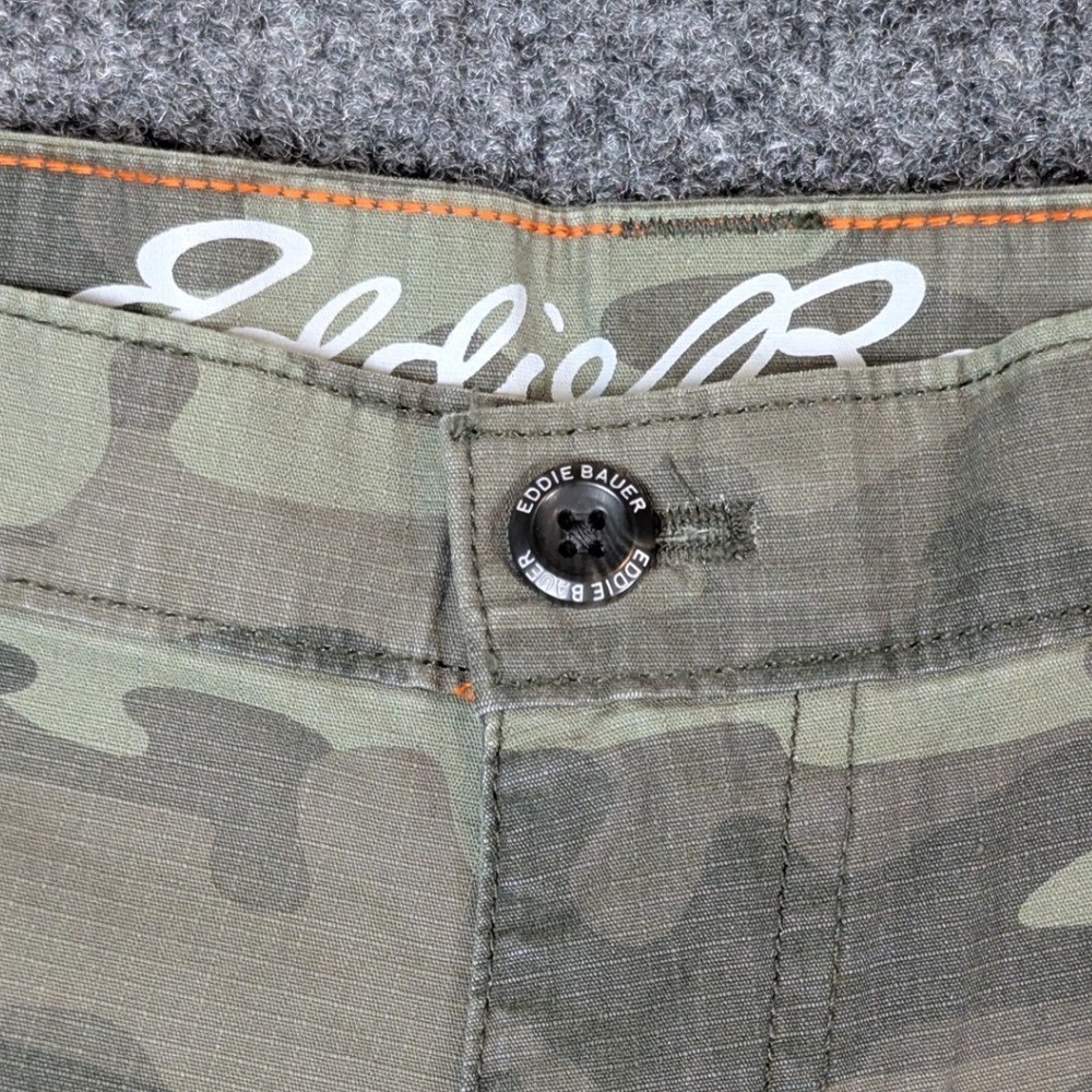 Eddie Bauer Men's 32 Ripstop Green Camo Camouflage Cotton Hiking Cargk Shorts - Picture 9 of 16
